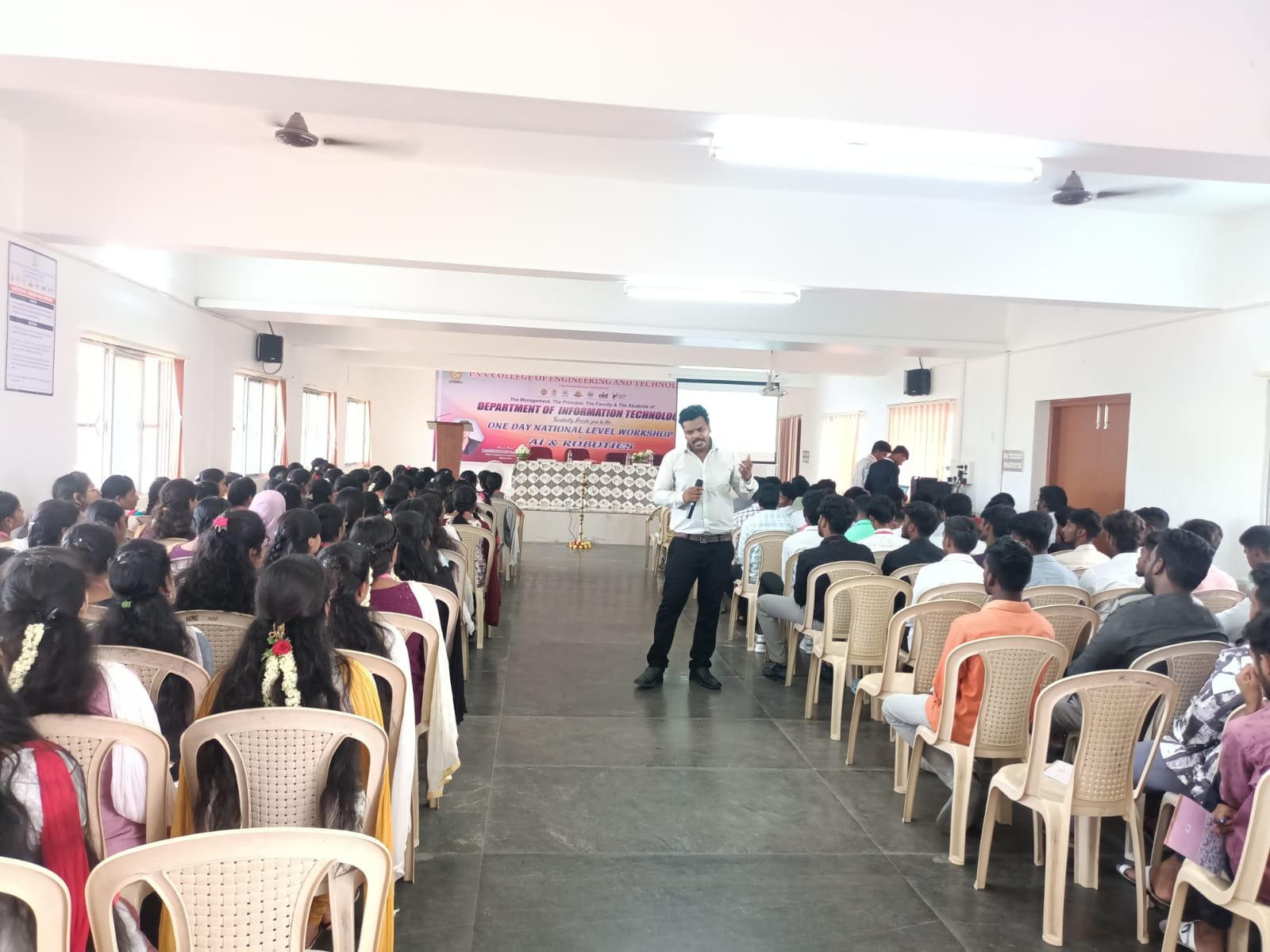 One national workshop on A.i and robotics